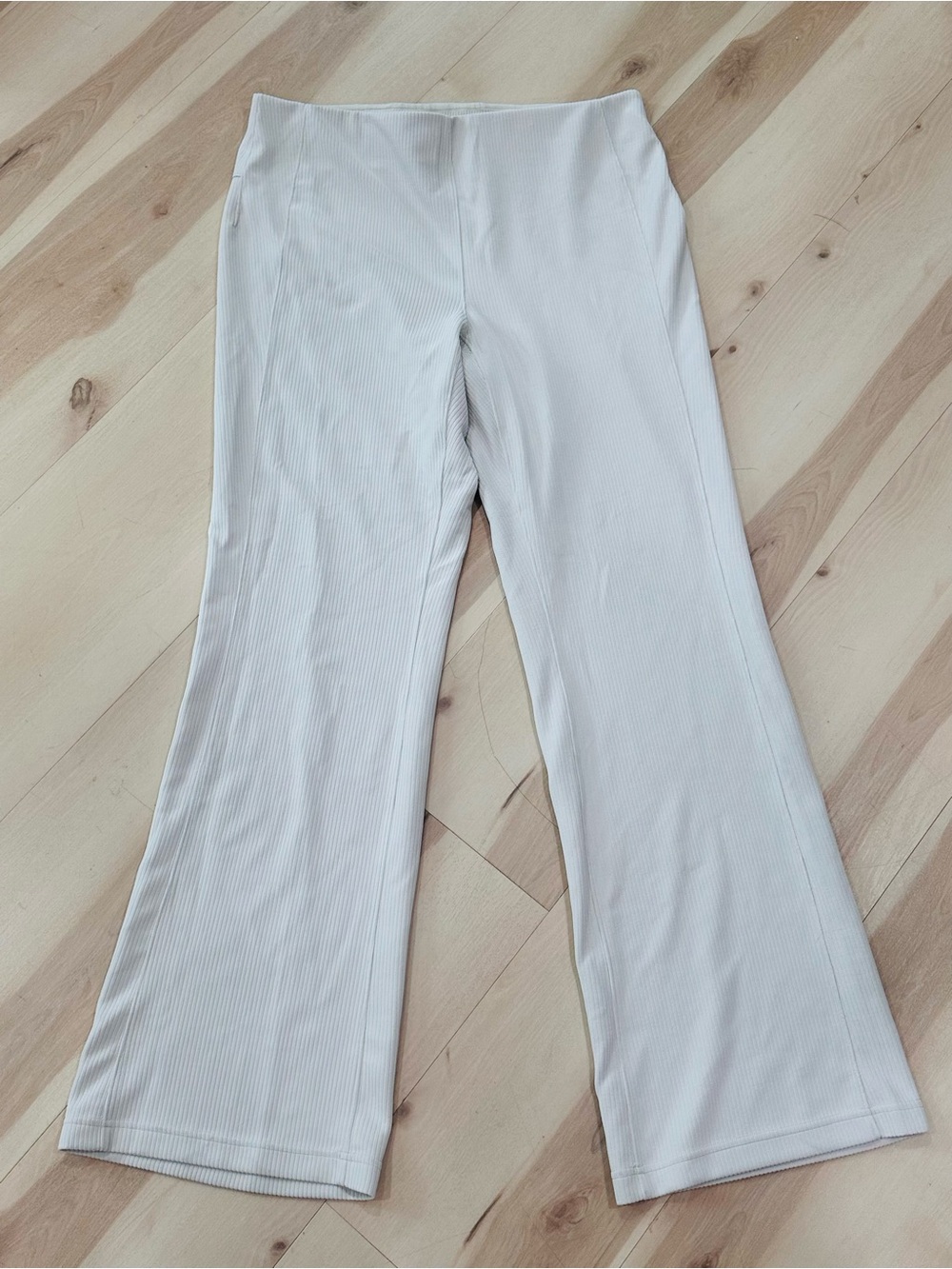 Lululemon Ribbed Softstreme Flared Pant *Regular Bone Sz 14 W5GVKS Casual - Picture 6 of 15
